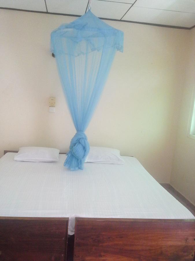 Anila Beach Inn Tangalle Kültér fotó